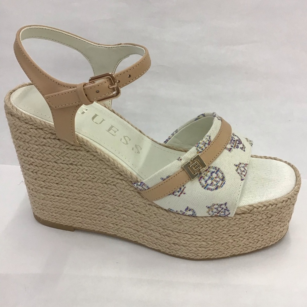 New Womens Wedge Heels GUESS Taani2 Size: 6 M White 140